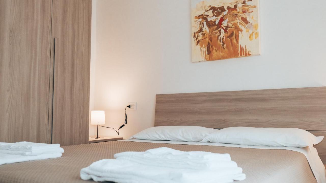 Guesthouse Aschenez Reggio di Calabria Exterior photo